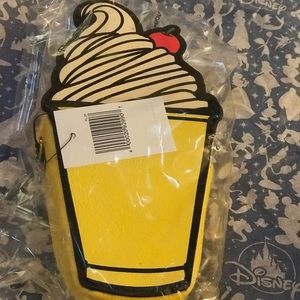 BNWT Disney Parks Pineapple Dole Whip Small Clutch